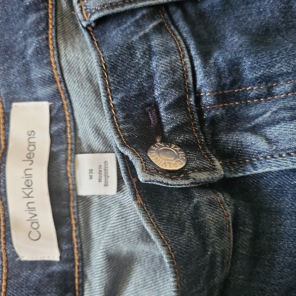 Calvin Klein Jeans Shorts - Picture 4 of 6